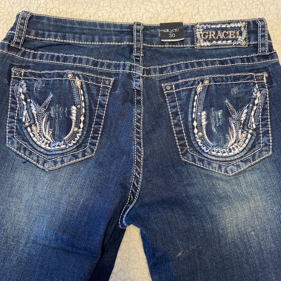 Grace in LA Denim - Grace in LA Easy Fit Jeans - NWTS - Size 30 x 28” Mid Rise / Raw Hem / Distress